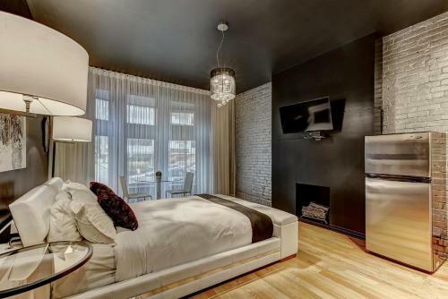 Drummond Golden District Studio