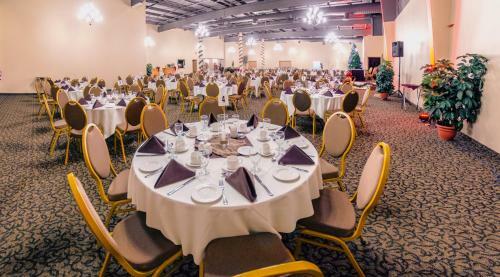 Hotel Canad Inns Destination Centre Portage La Prairie