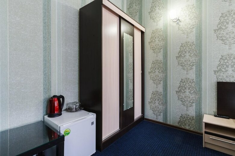 Alluria On Mytninskaya Hotel