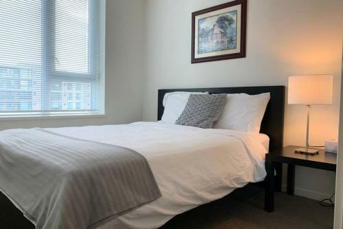 Apartamento Richmond Close Skytrain 2br By D&c