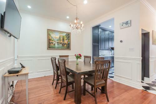 Hostal E Residential Luxury Rental