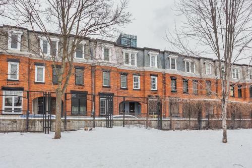 Hostal E Residential Luxury Rental