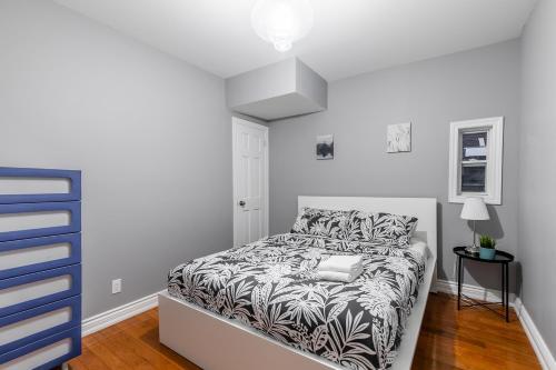 Newly Renovated - Modern 3br Apartment - Trinity Bellwoods!