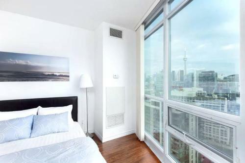 Cozy Studio Apartment Cn Tower Lake Views