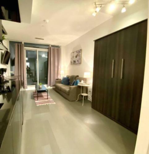 Stylish Studio Apartment In Financial District