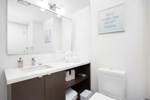Chic 1 Bedroom Apartment In Yorkville