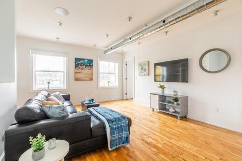 Apartamento Steps From Queen Street - Stylish And Upscale 2br Loft!