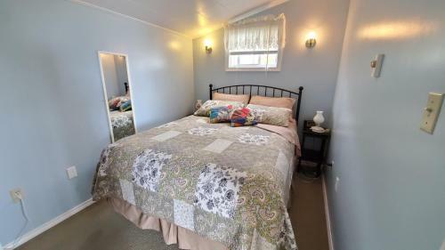 Hillside Cottage 1