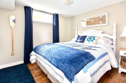 Beach Front Oasis 15 Mins From Downtown Victoria