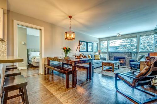 Greystone Lodge 221 Ski-in Out