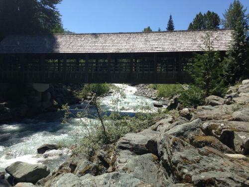 #63 Lagoons, Stoney Creek