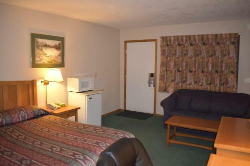 Motel Three