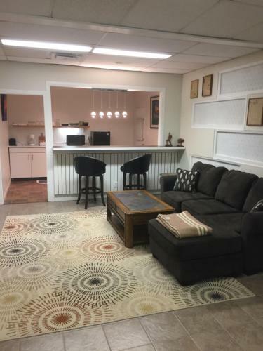 Hotel Empire Inn And Suites