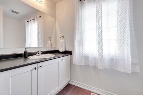 Spacious, Newly Built Prince Edward County Family Home