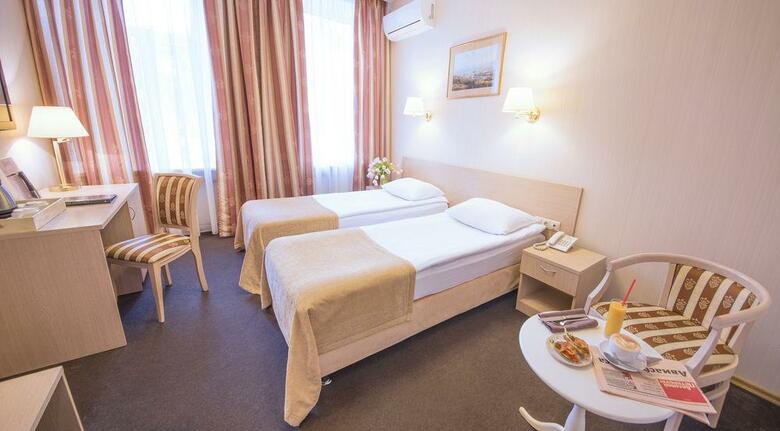 Bristol Hotel