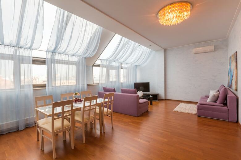 Sharf Hotel