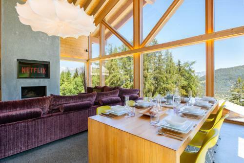 Luxury Spa Chalet With Jacuzzi And Sauna