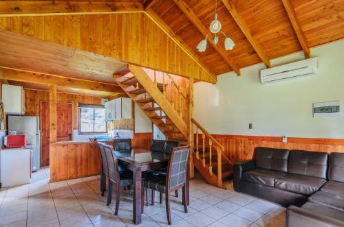 Lodge Caba�as Antulaf