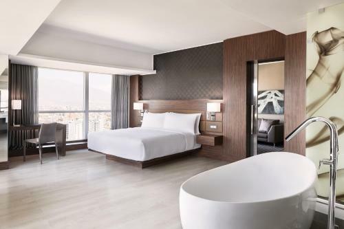 AC Hotel By Marriott Santiago Costanera Center