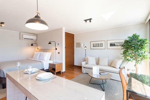 Apartamento Uptown Luxe - Studio, Parking, Wifi, Pool & Metro