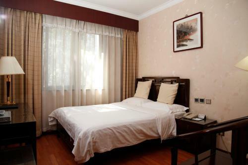 Hujialou Hot Spring Hotel