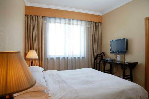Hujialou Hot Spring Hotel