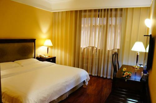 Hujialou Hot Spring Hotel