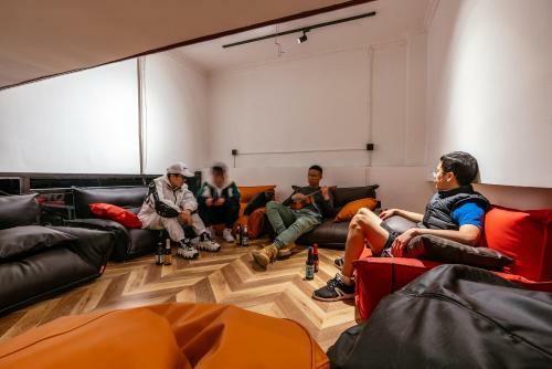 Poshpacker�chengdu Local Tea Hostel