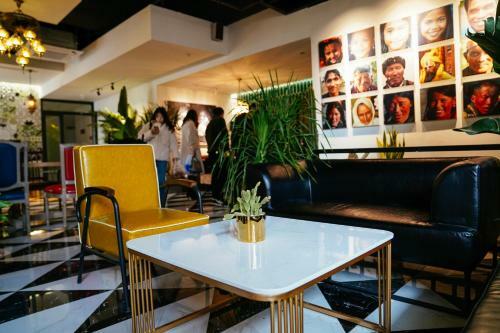Poshpacker�chengdu Local Tea Hostel