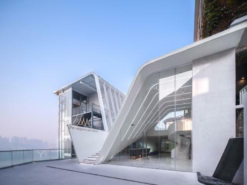 The Mont Mirage Hotel