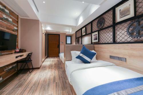 Zou Qu Ye Travel Hotel