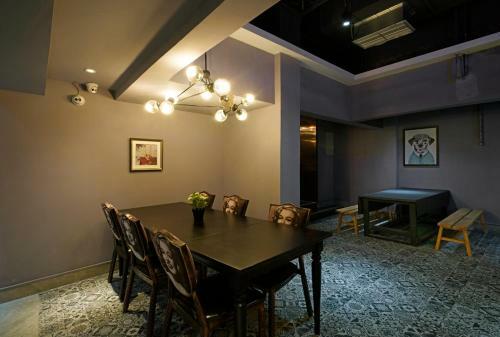 Zou Qu Ye Travel Hotel