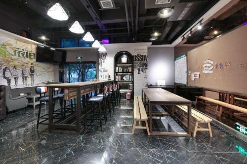 Zou Qu Ye Travel Hotel
