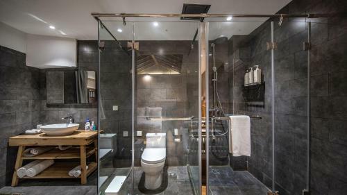 Lijiang Muqian Hotel