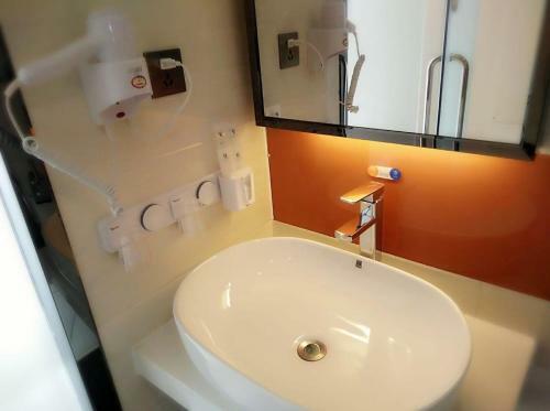 Hotel 7days Premium Shizuishan Dawukou