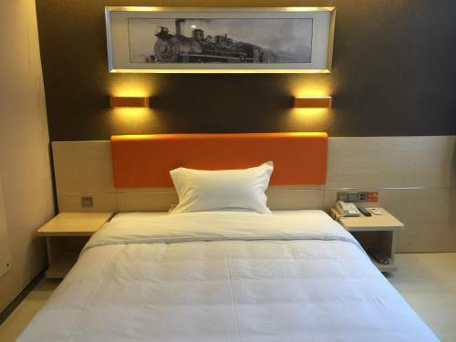 Hotel 7days Premium Dalian Development Zone Wucaicheng Rail Station