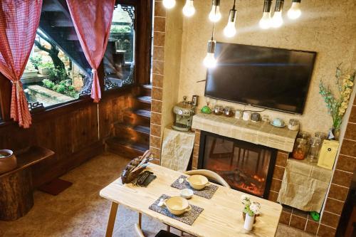 Hostal Far And Near Villa