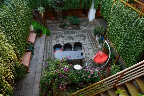 Hotel Ancient Town Er'quan Guesthouse