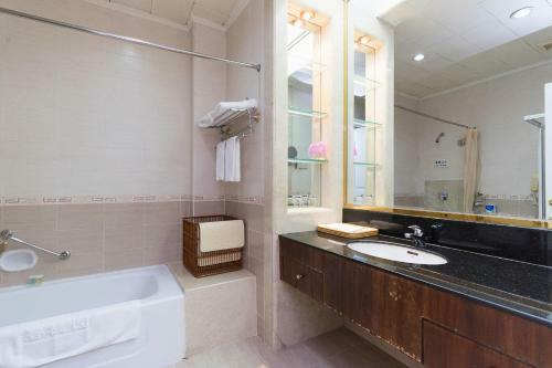 Jun'an Country Garden Hotel