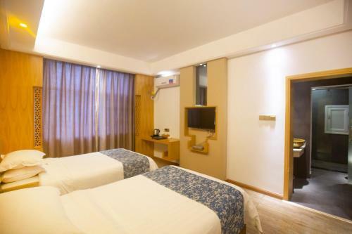 Zhangjiajie Heyday Hotel