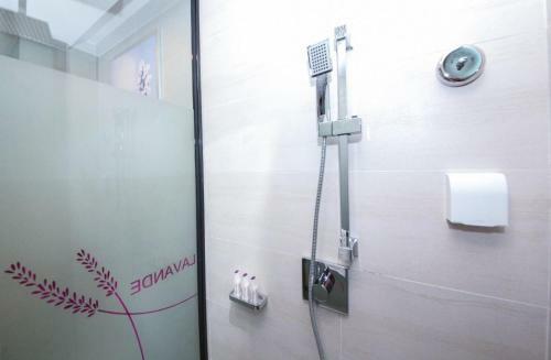 Lavande Hotels (Jishou Xiangxi Economic Development Zone Branch)