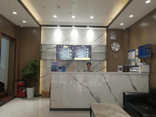 Hotel 7days Premium Guangzhou Chenjiaci Subway Station Second Branch