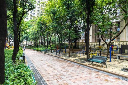 Hotel Guangzhouliwan�up And Down Road