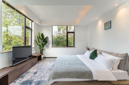 Bai Ri Ming Ding Hotel
