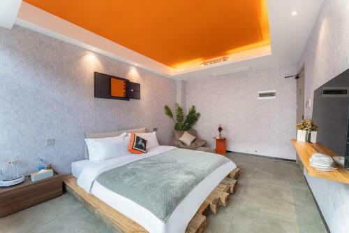 Bai Ri Ming Ding Hotel
