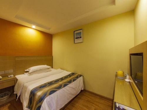 Shell Hefei Luyang District Sipai Building Subway Station Hotel