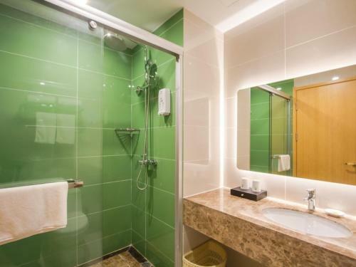 Greentree Jiaxing Qixing Town Goverment Hotel