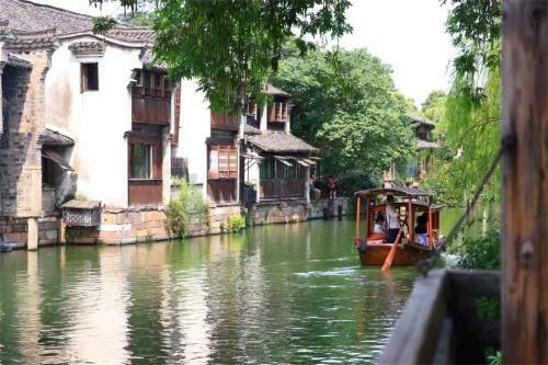Qingyue Jingshe Hotel