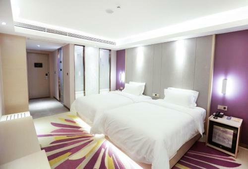 Lavande Hotel (Jingdezhen Taoxichuan Creative Square Branch)