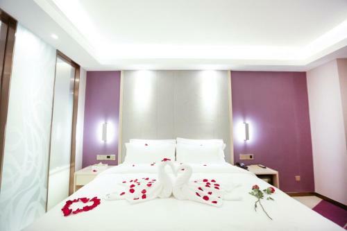 Lavande Hotel (Jingdezhen Taoxichuan Creative Square Branch)